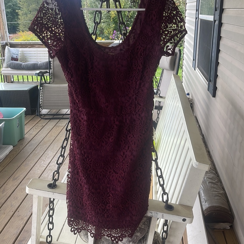 M Hollister lace maroon dress